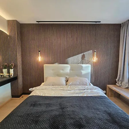 Exclusive Townhouse With Private Rooftop Feriehus