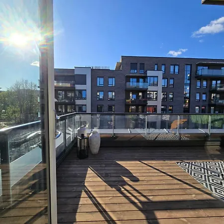 Feriehus Exclusive Townhouse With Private Rooftop *