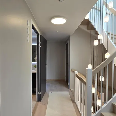 Exclusive Townhouse With Private Rooftop