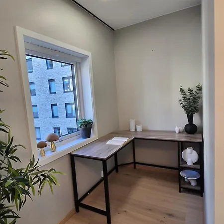 Exclusive Townhouse With Private Rooftop Feriehus