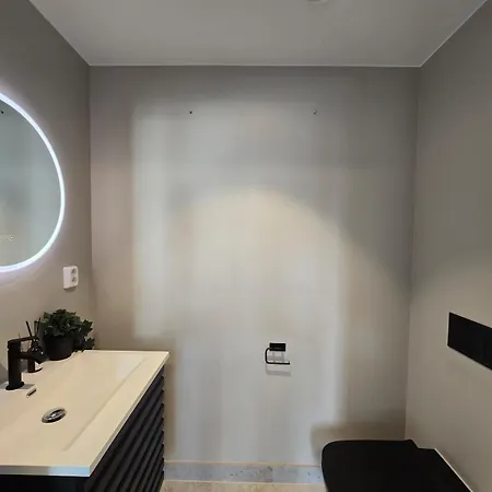 Exclusive Townhouse With Private Rooftop Feriehus