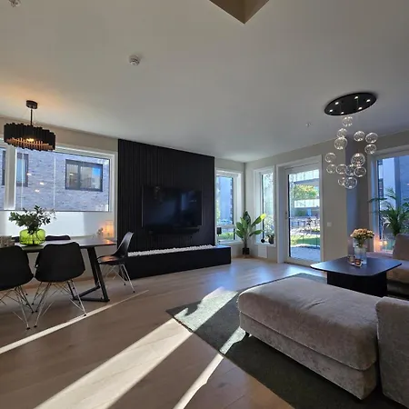 Exclusive Townhouse With Private Rooftop Feriehus *