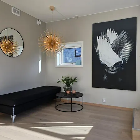 Exclusive Townhouse With Private Rooftop אוסלו